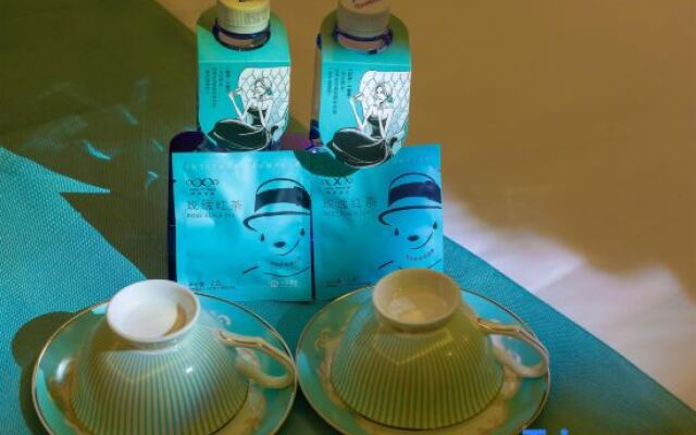 Xana Hotelle Xiamen Airport Fanghu Station Center