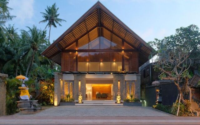 Sagara Candidasa by AHM