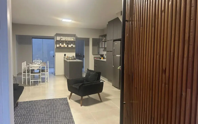 Geminado Casa 4 Alto Padrão 3 Quartos