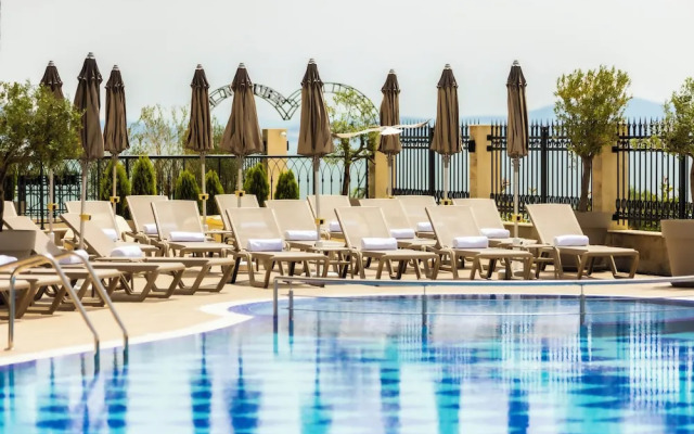 Natura All Seasons Boutique Hotel