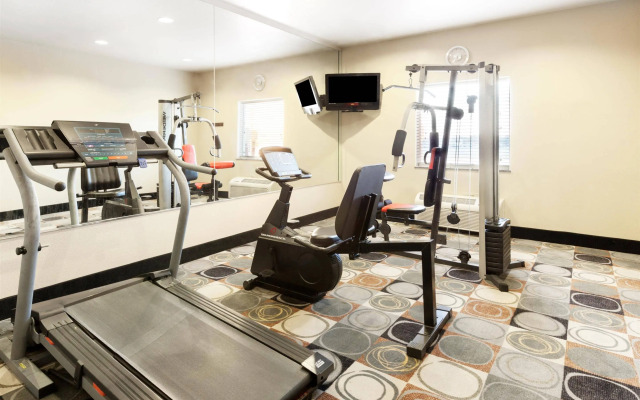 Lone Star Inn & Suites