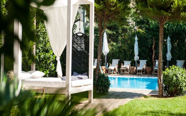 Sea View Cityscape Hotel