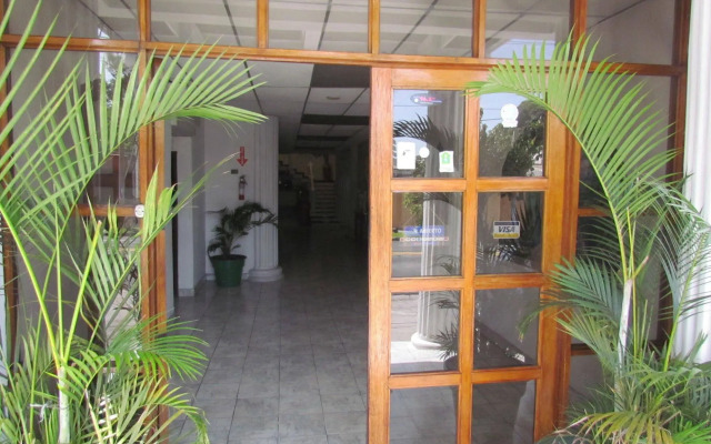 Hotel Grecia Real