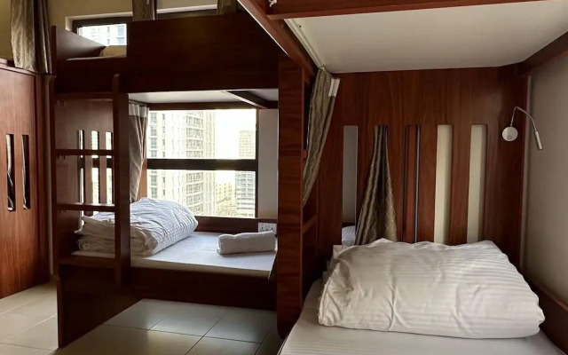 Route 66 Beach Hostel