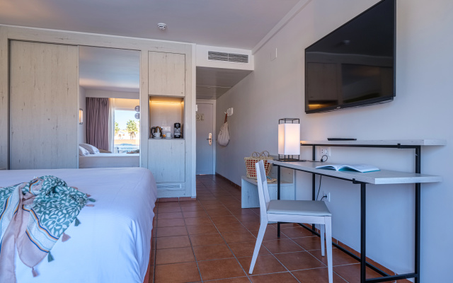 Oassium Hotel At Estival Park - Adults only