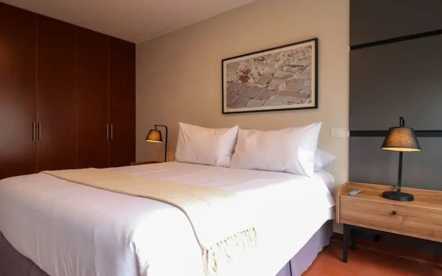 w Elegant 2BR w Fantastic View in Miraflores