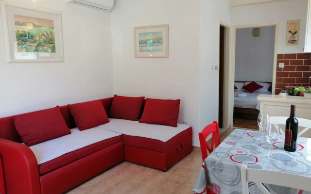 Apartments Pharos