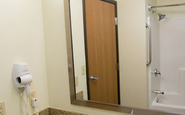Holiday Inn Express Hotel & Suites Chanhassen by IHG