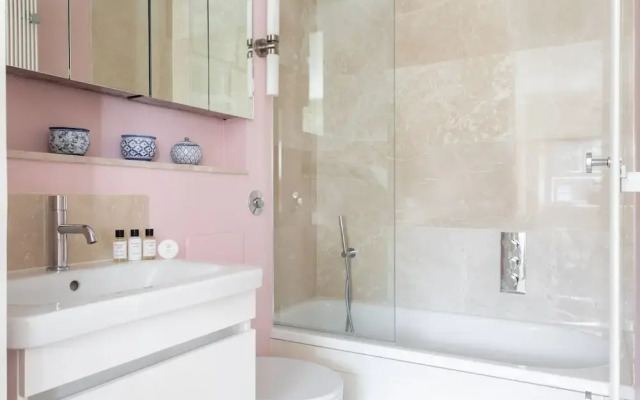 Chepstow Road X by Onefinestay