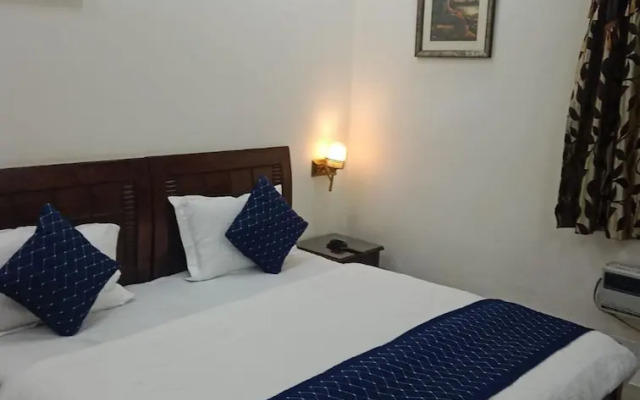 Room-home Stay Bed And Break Fast