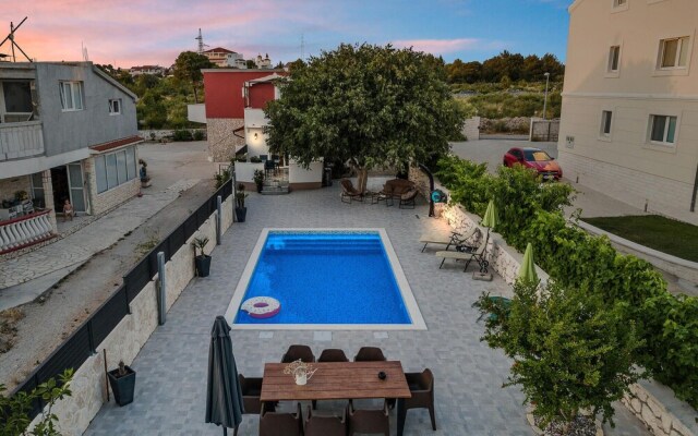 Nice Home in Vodice With Wifi and 4 Bedrooms