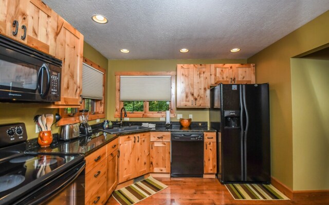 Bears Lair House