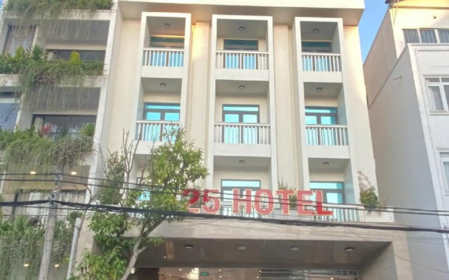 Q Hotel