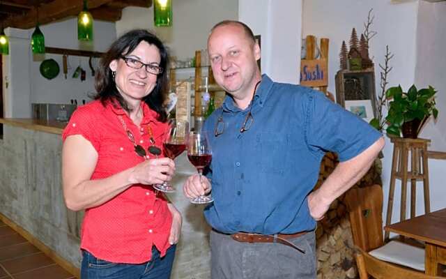 Weinek's Kellerstöckl u. Lodge