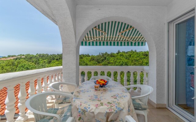 Amazing Apartment in Klenovica With Wifi and 2 Bedrooms