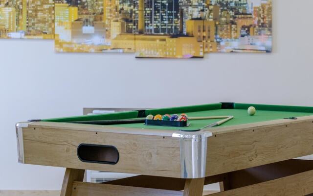 Villa Pave / Six Bedrooms H1