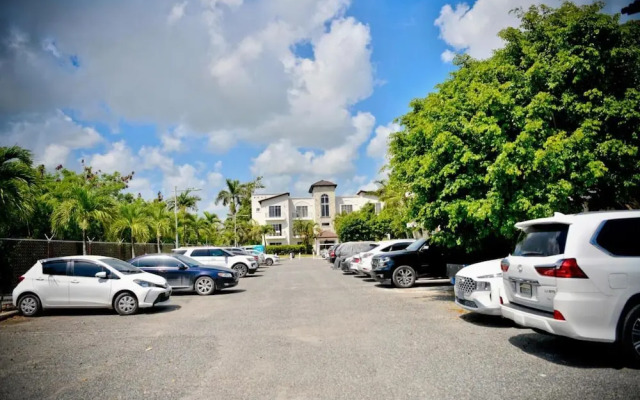 Punta Cana - Apartment - Sleeps 4 - Pool - Hot Tub