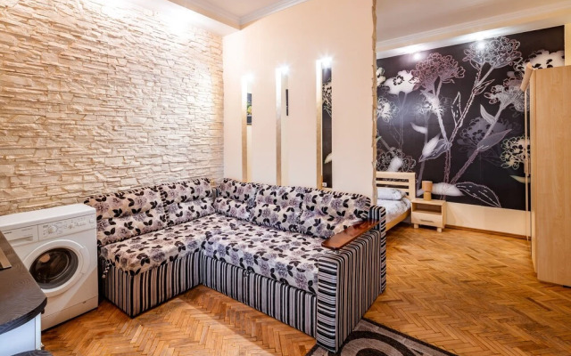 Two bedrooms at the center on Kulisha