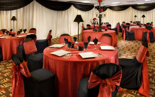 Hampton Inn & Suites Waco-South