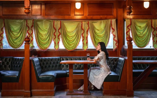 Elizabeth Hotel