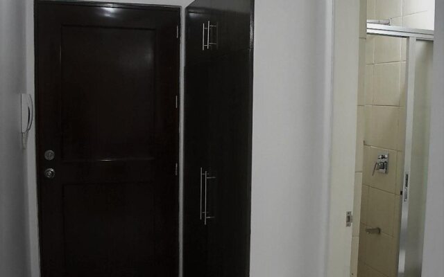 Sea Pearl Manila Suites