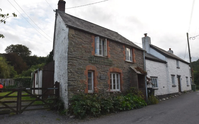 Riverside Cottage Brendon