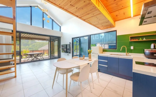 Danyang Dandelion Pool Villa