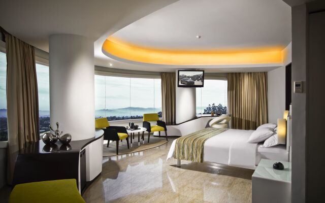 Sensa Hotel