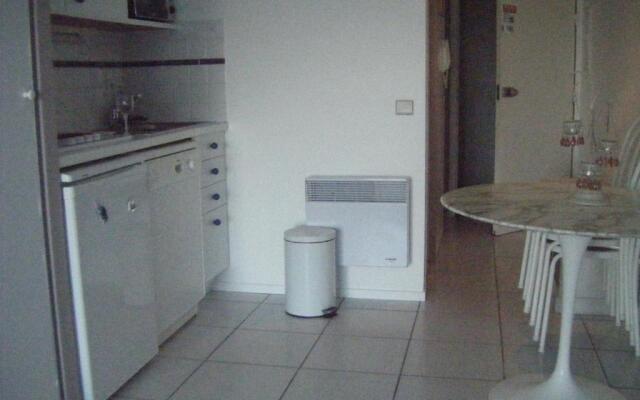 Appartement Royan, 2 Pièces, 4 Personnes - Fr-1-494-63