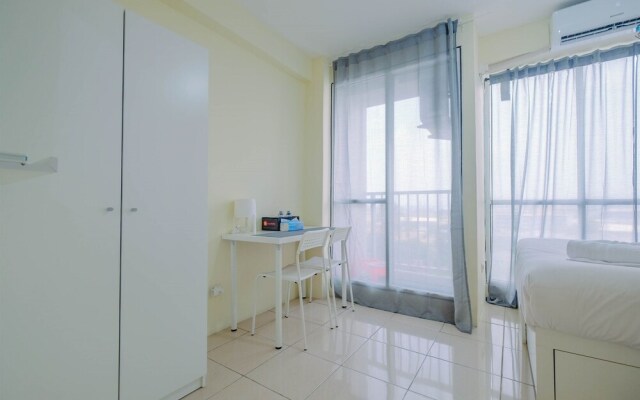 Tifolia Studio Apartment with Double Bed near LRT Station
