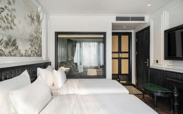 Luxe Paradise Premium Hotel