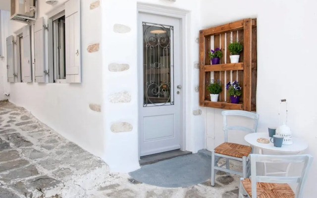 Portes View Traditional House