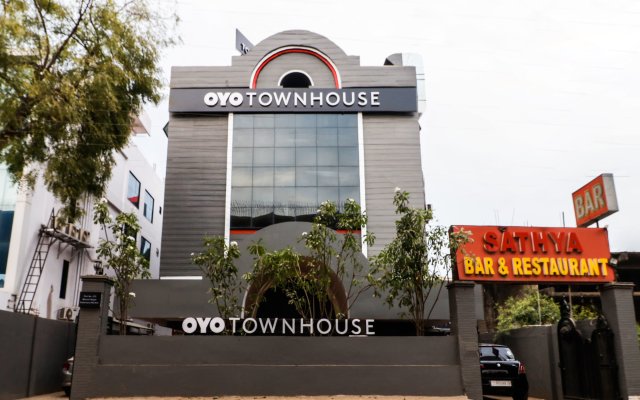 OYO Townhouse 155 Hotel Satya