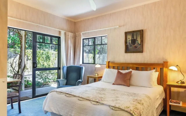 Olive Rabbit - Boutique Bed & Breakfast