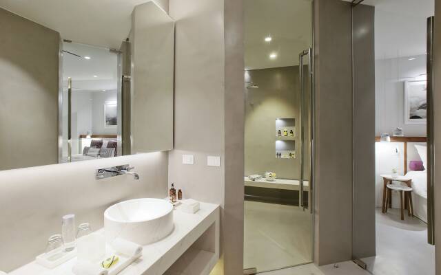 Grace Hotel, Auberge Resorts Collection