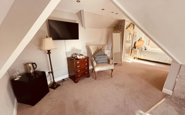 Nuthurst Grange Country House Hotel