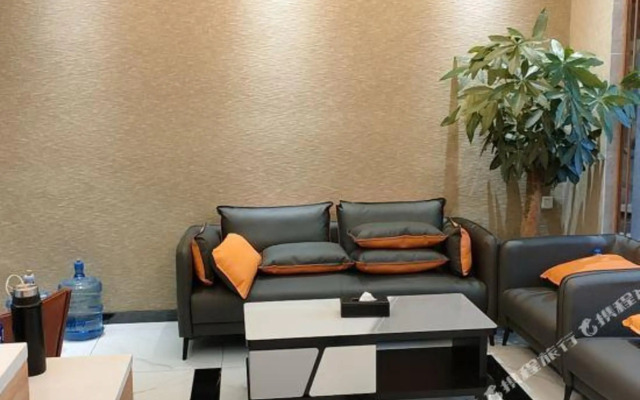 Youbo Four Seasons Apartment (Hengqin Ocean Kingdom Store)