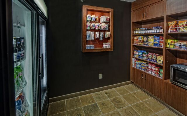 Courtyard by Marriott Memphis Southaven