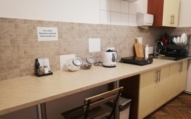 Lorf Hostel&Apartments
