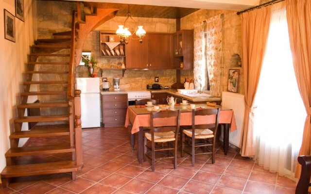 Asion Lithos - Traditional Villa