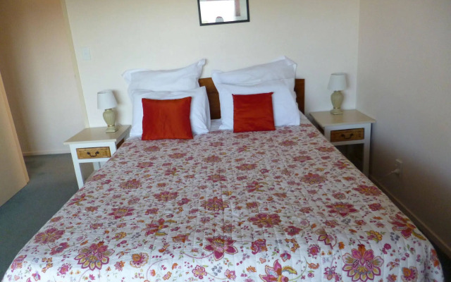 Opua Boutique Seaview Motel