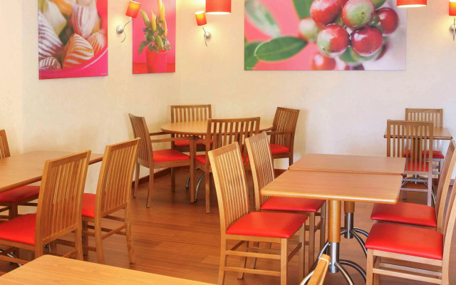 ibis Setubal