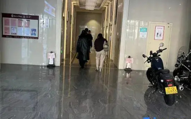 Pingchuan apartment (Linyi Hengda Huafu store)