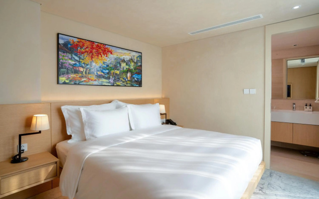 The Five Suites Lilas – Guest Rooms – Hanoi