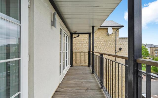 Clarendon Heights - Stylish Two-Bedroom Apartment