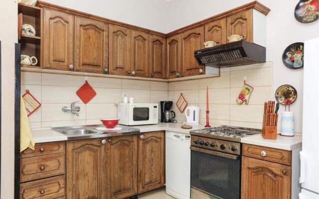 Amazing Home in Brodarica With Wifi and 3 Bedrooms