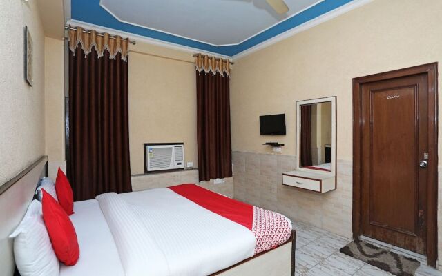OYO 10444 Vasundhra INN