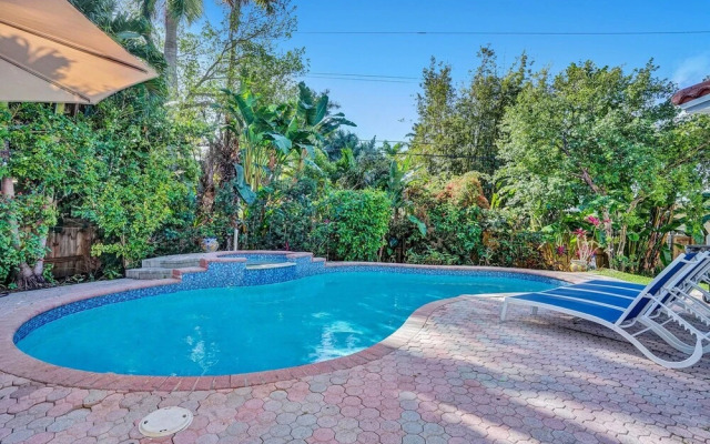 4BR Hollywood Beach Home with Pool
