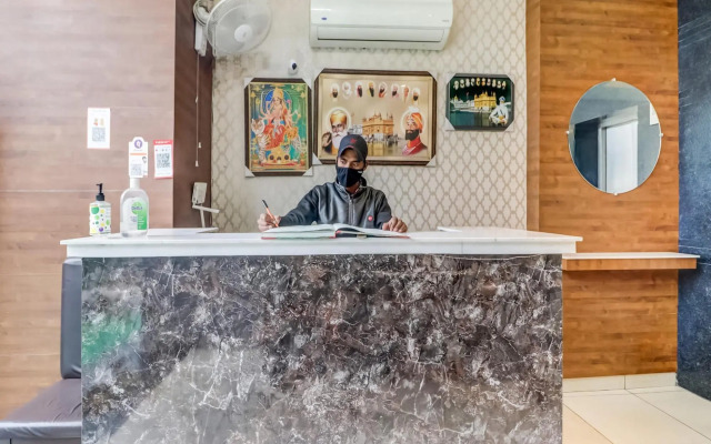 Capital O 85633 Hotel City Inn