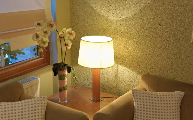Anesis Hotel